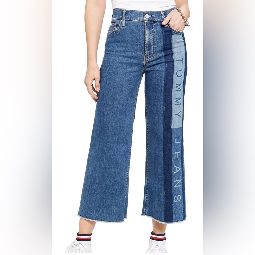 Tommy Hilfiger Contrasting lettering Blue Wide-Leg cropped Jeans size 29